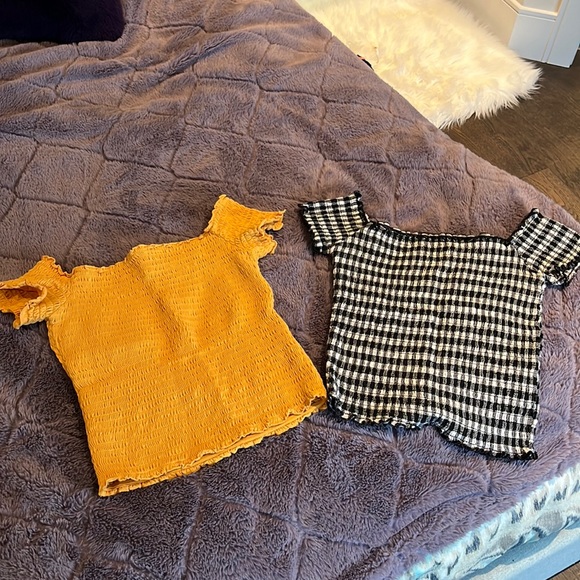 Hollister Off the Shoulder Tops Bundle - Picture 2 of 3